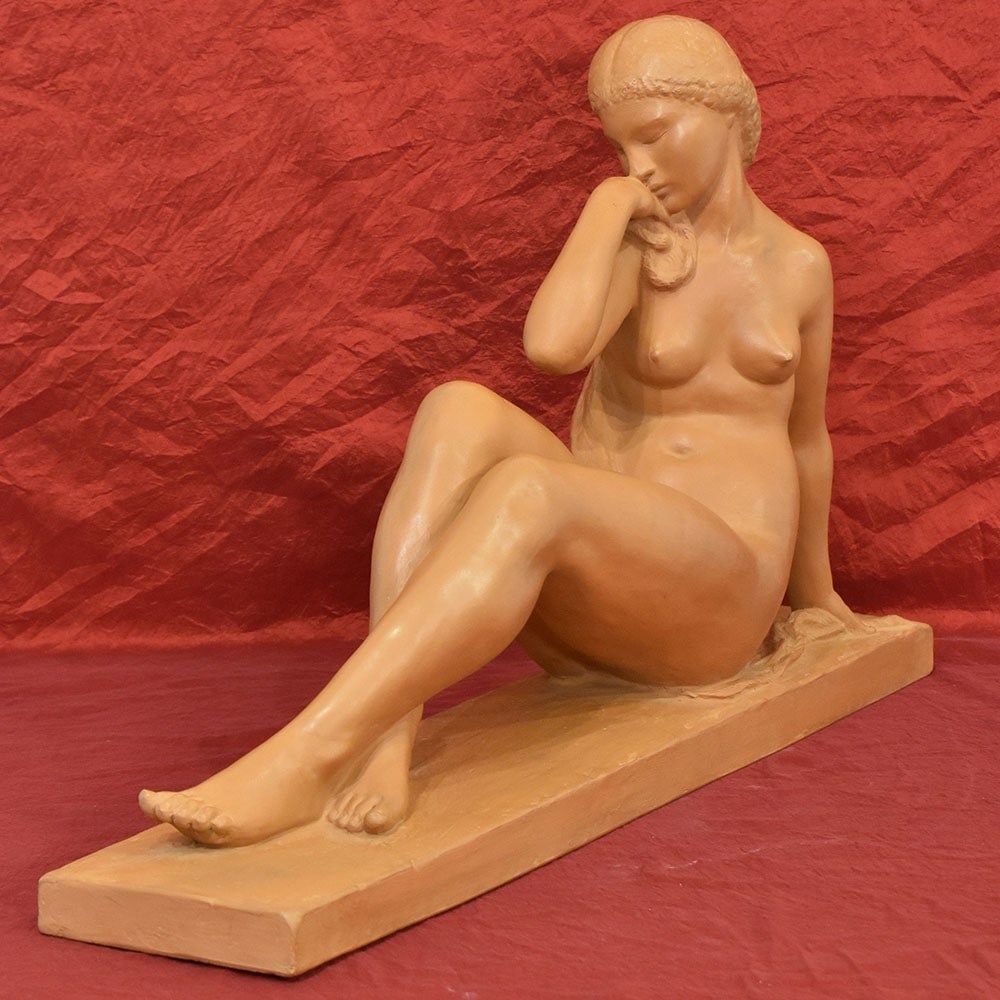 STTE82 1 art deco woman sculpture terracotta.jpg